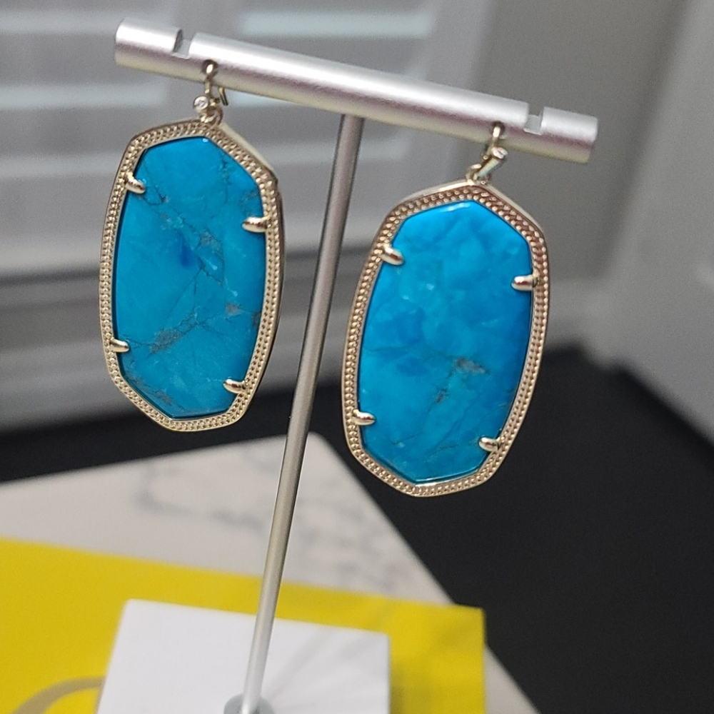 Kendra Scott Danielle Earrings in Turquoise NWOT - Picture 4 of 12